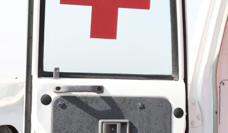 
								TOYOTA LAND CRUISER (AMBULANCE) full									