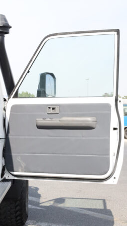 
										TOYOTA LAND CRUISER (AMBULANCE) full									