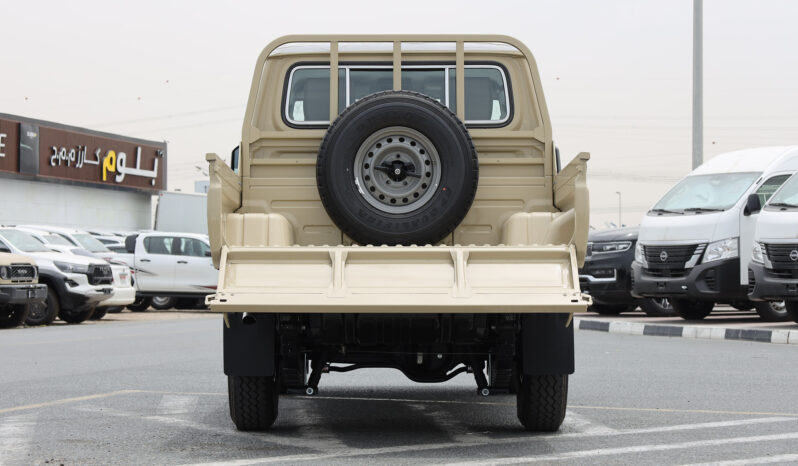 
								TOYOTA LAND CRUISER full									