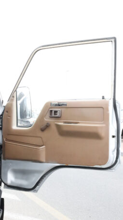 
										TOYOTA TRUCK full									