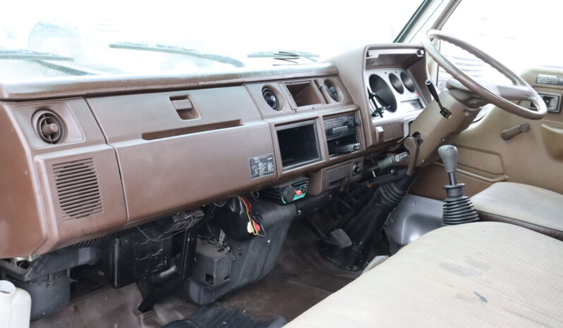 
								TOYOTA TRUCK full									
