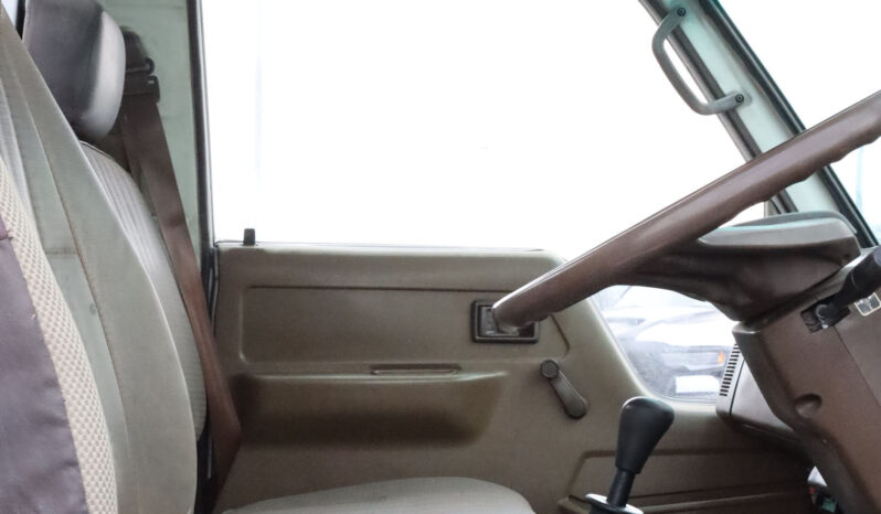 
								TOYOTA TRUCK full									