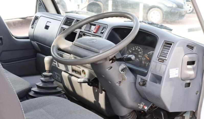 
								TOYOTA DYNA (TRUCK) full									