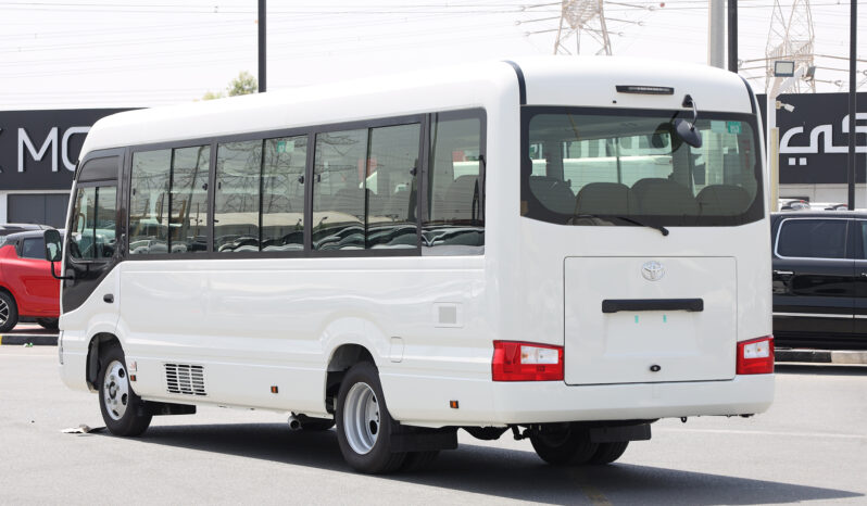 
								TOYOTA COASTER (BUS) full									