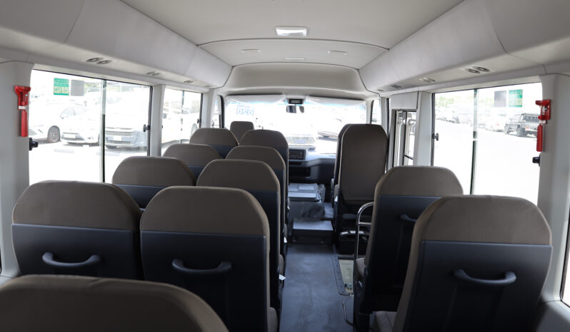 
								TOYOTA COASTER (BUS) full									