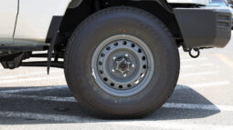 
										TOYOTA LAND CRUISER full									
