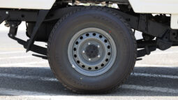 
										TOYOTA LAND CRUISER full									