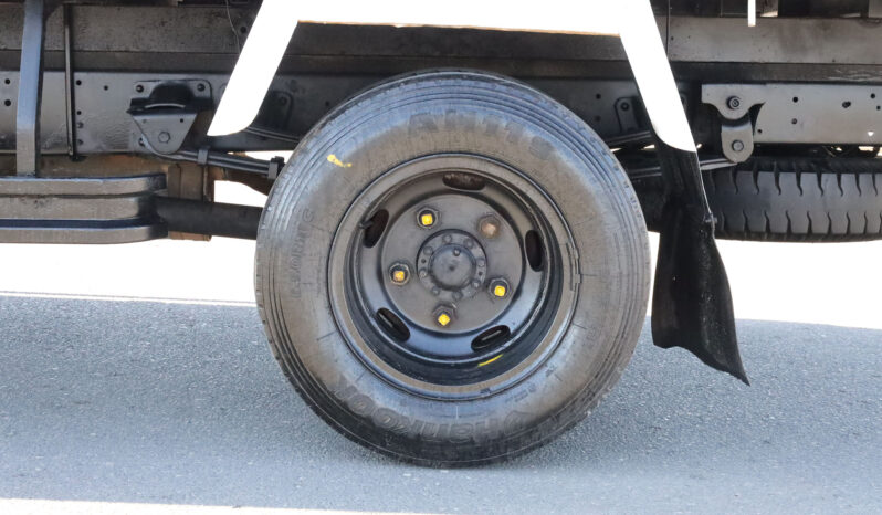 
								TOYOTA PICKUP (TRUCK) full									