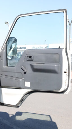 
										TOYOTA PICKUP (TRUCK) full									