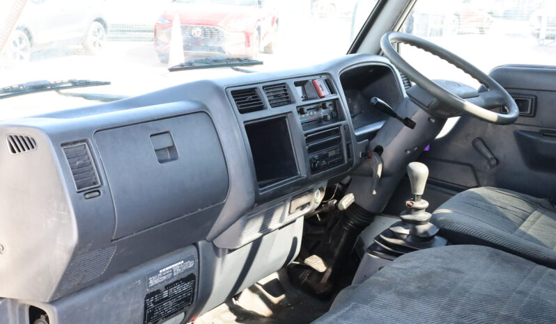 
								TOYOTA PICKUP (TRUCK) full									