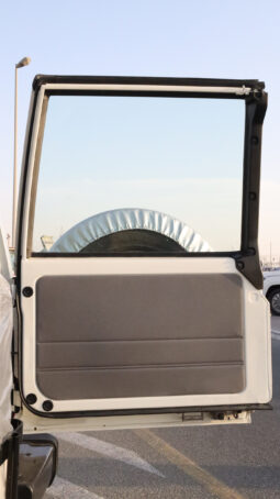 
										TOYOTA LAND CRUISER full									