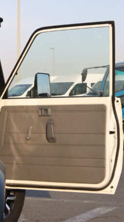 
										TOYOTA LAND CRUISER full									