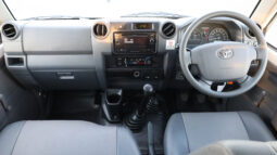 
										TOYOTA LAND CRUISER full									