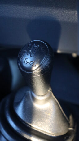 
										TOYOTA LAND CRUISER full									