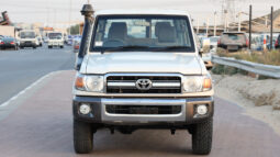 
										TOYOTA LAND CRUISER full									