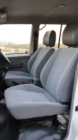 
										TOYOTA LAND CRUISER full									