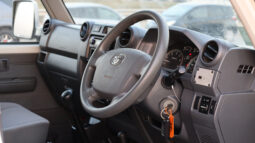 
										TOYOTA LAND CRUISER full									