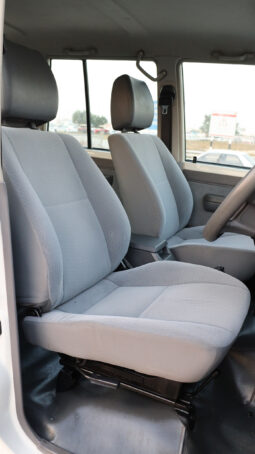 
										TOYOTA LAND CRUISER full									