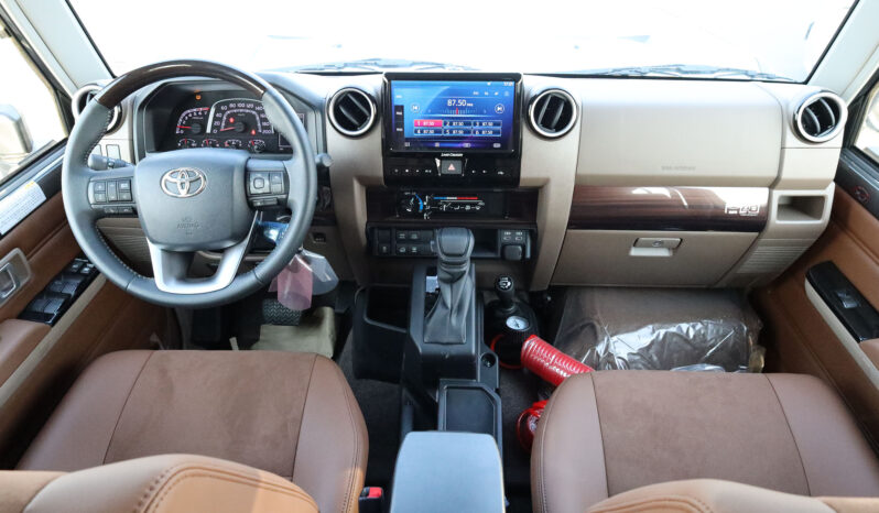 
								TOYOTA LAND (CRUISER) full									