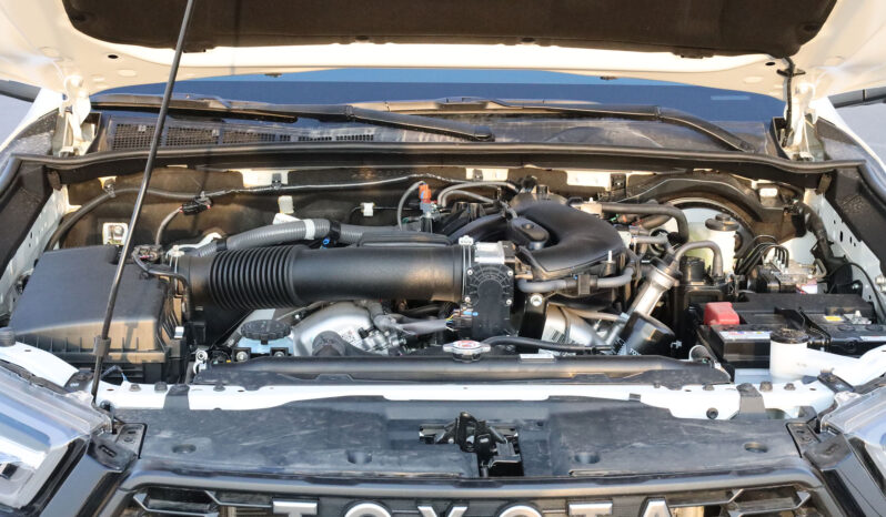 
								TOYOTA HILUX GR (SPORT) full									