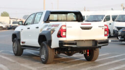 
										TOYOTA HILUX GR (SPORT) full									