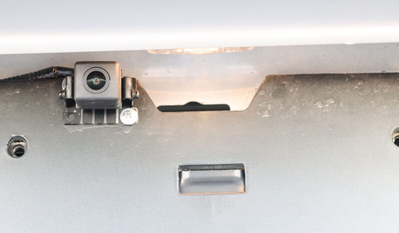 
								TOYOTA HILUX GR (SPORT) full									