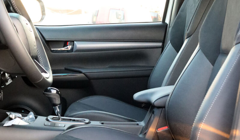 
								TOYOTA HILUX GR (SPORT) full									