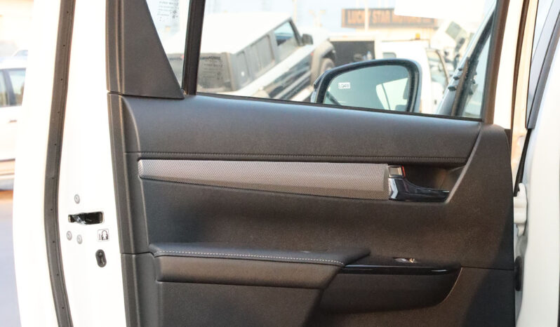 
								TOYOTA HILUX GR (SPORT) full									
