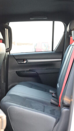 
										TOYOTA HILUX GR (SPORT) full									
