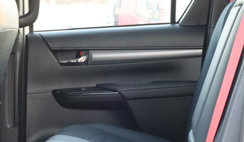 
								TOYOTA HILUX GR (SPORT) full									