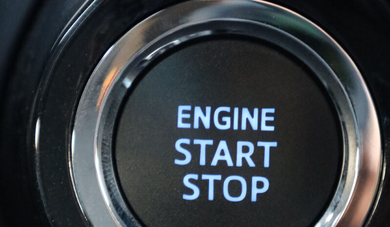
								TOYOTA HILUX GR (SPORT) full									