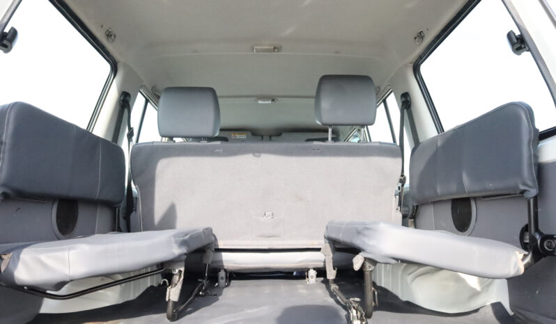 
								TOYOTA LAND CRUISER full									