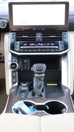 
										TOYOTA LAND CRUISER (300 SERIES) full									