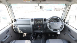 
										TOYOTA LAND CRUISER full									