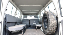 
										TOYOTA LAND CRUISER full									