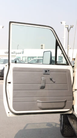 
										TOYOTA LAND CRUISER full									