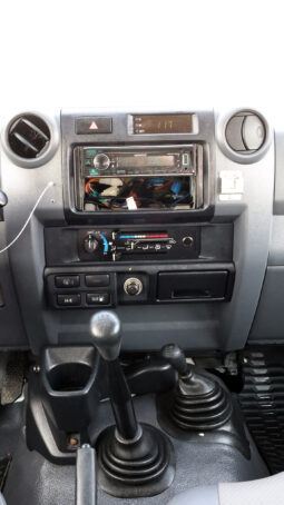 
										TOYOTA LAND CRUISER full									