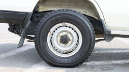 
										TOYOTA LAND CRUISER full									