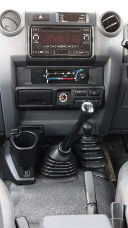 
										TOYOTA LAND CRUISER full									