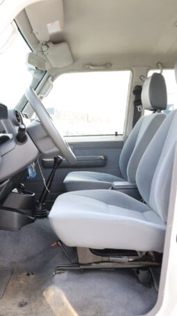 
										TOYOTA LAND CRUISER full									