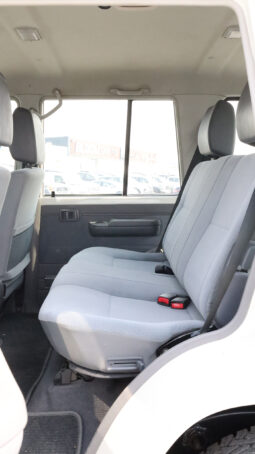 
										TOYOTA LAND CRUISER full									