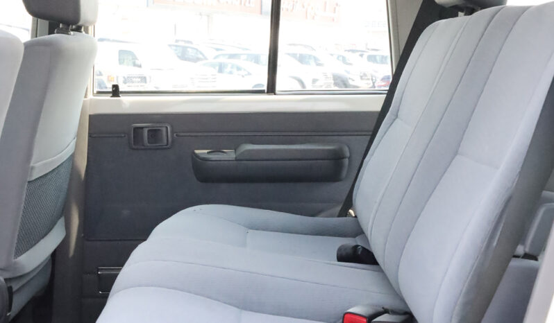 
								TOYOTA LAND CRUISER full									