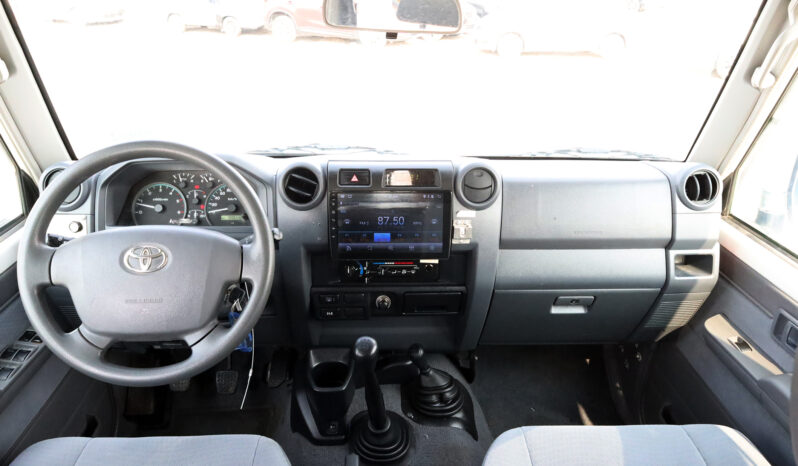 
								TOYOTA LAND CRUISER full									