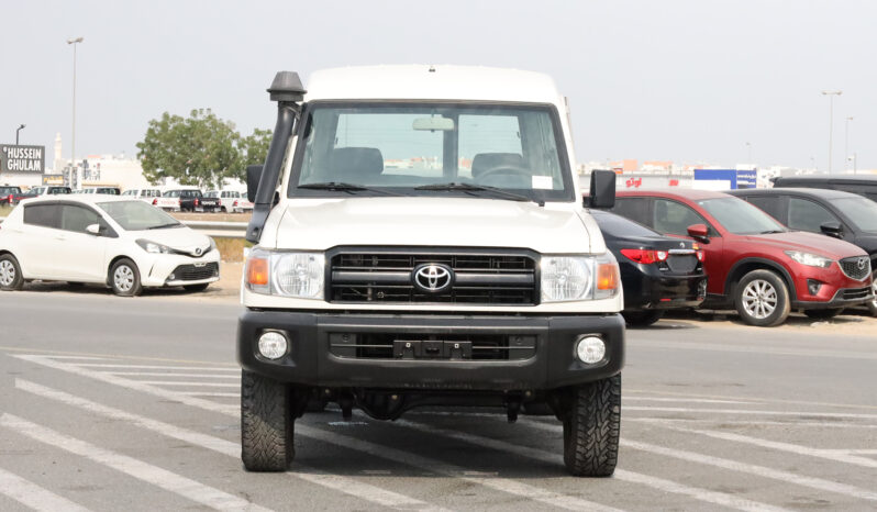 
								TOYOTA LAND CRUISER full									