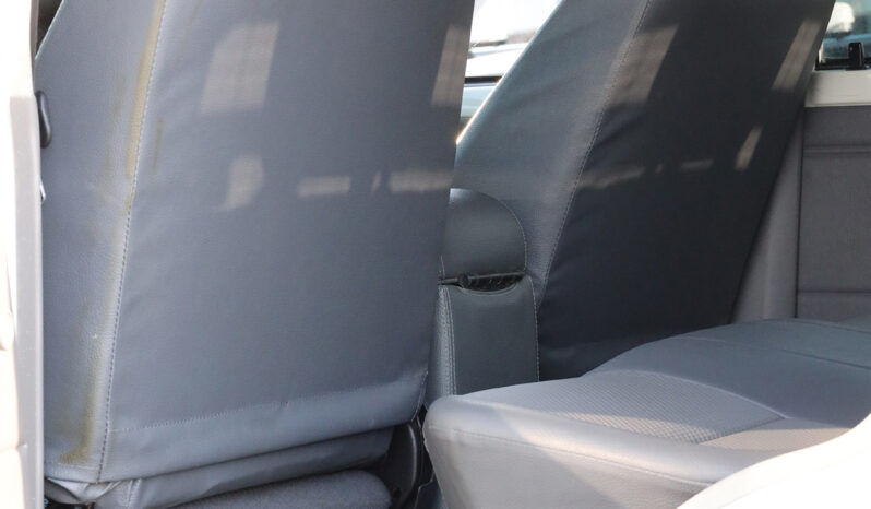 
								TOYOTA LAND CRUISER full									