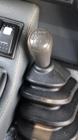 
										TOYOTA LAND CRUISER full									