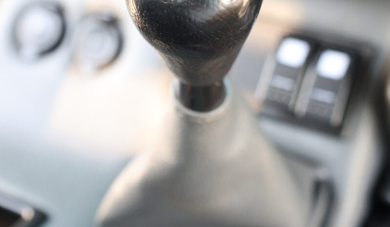 
								TOYOTA LAND CRUISER full									