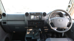 
										TOYOTA LAND CRUISER full									