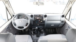 
										TOYOTA LAND CRUISER full									