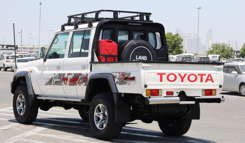 
								TOYOTA LAND CRUISER full									